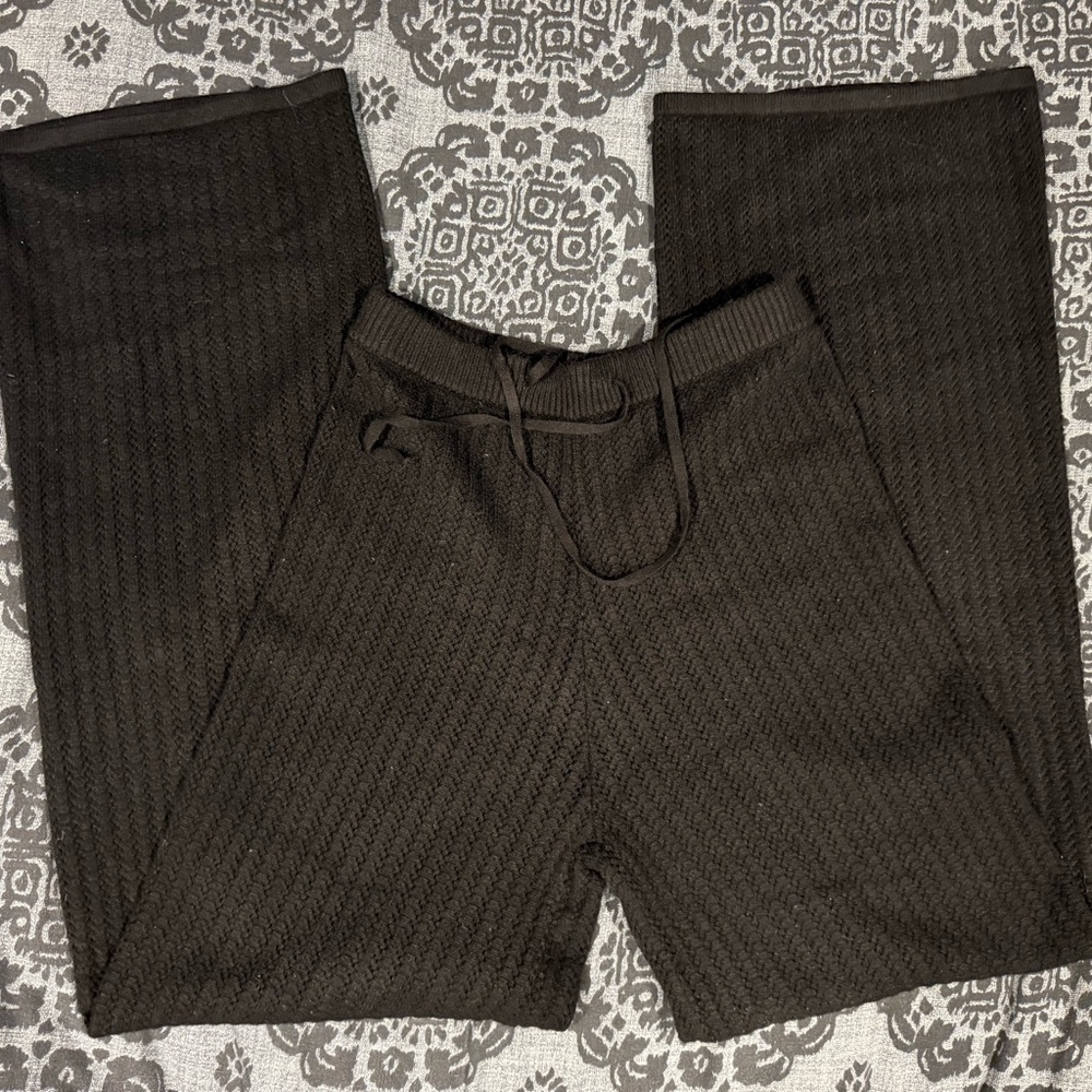 Hera Collection Black Knitted Leggings